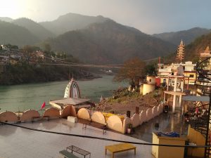 500 Hour Yoga Teacher Training in Rishikesh | Energy Healing Therapy